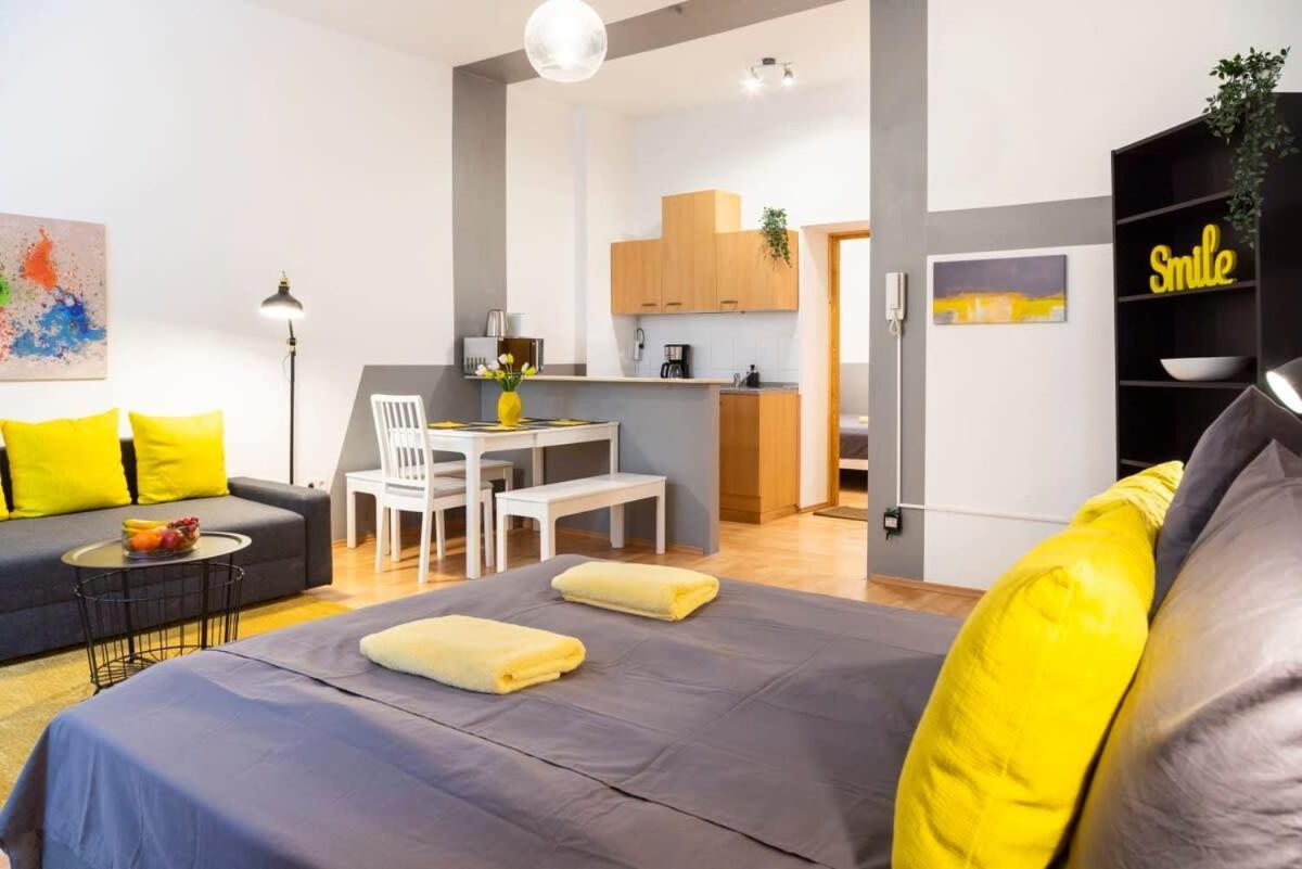 Cozy 2 Room Apartment Next To Hermannstrasse Βερολίνο Εξωτερικό φωτογραφία