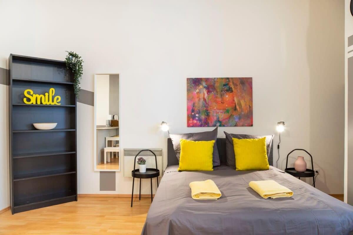 Cozy 2 Room Apartment Next To Hermannstrasse Βερολίνο Εξωτερικό φωτογραφία