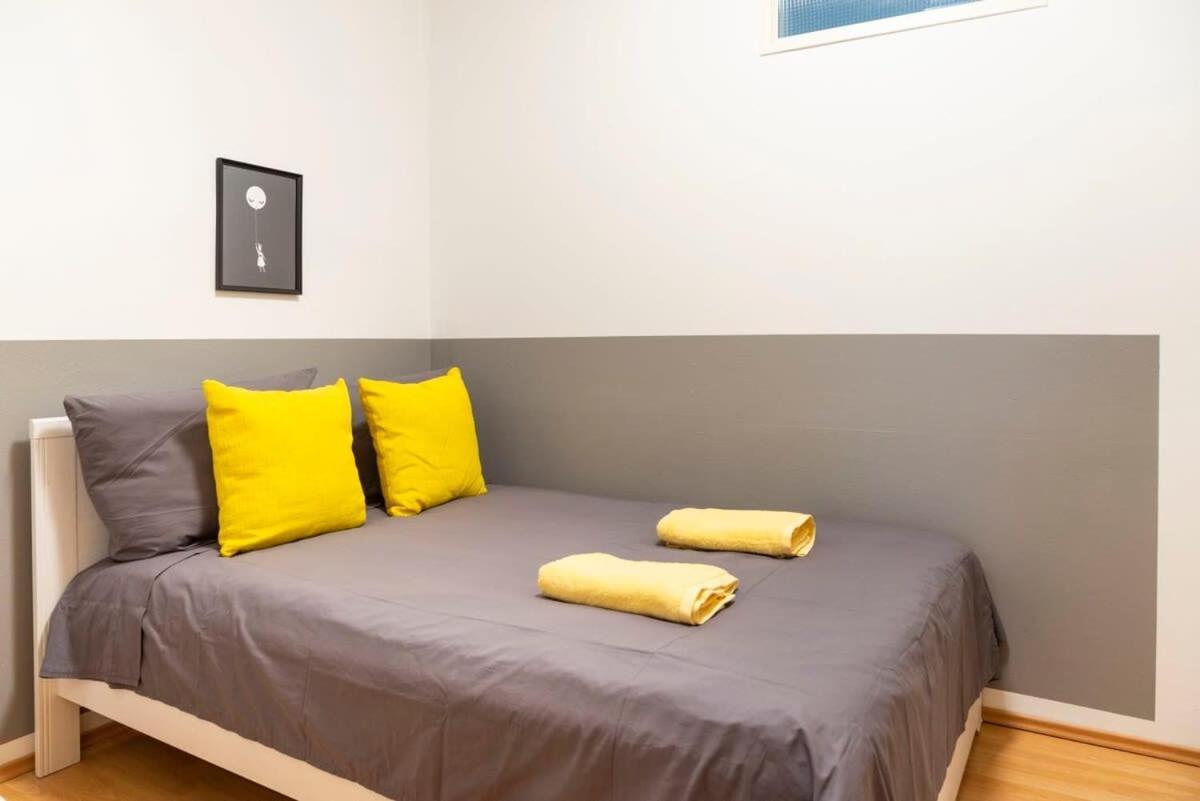 Cozy 2 Room Apartment Next To Hermannstrasse Βερολίνο Εξωτερικό φωτογραφία