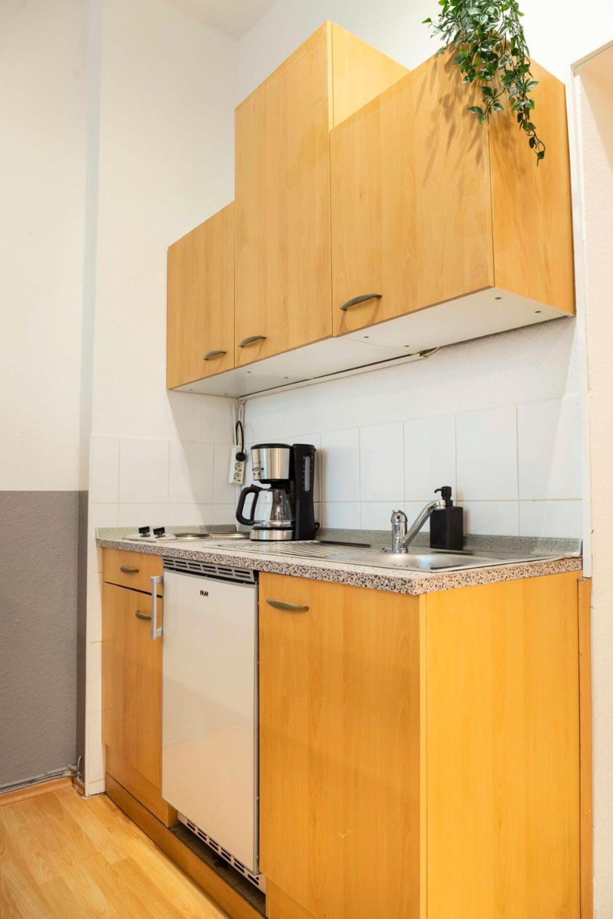 Cozy 2 Room Apartment Next To Hermannstrasse Βερολίνο Εξωτερικό φωτογραφία